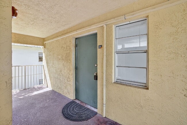 Photo - Bright & Modern 1-Bedroom Apartment in Pri... Unit 22