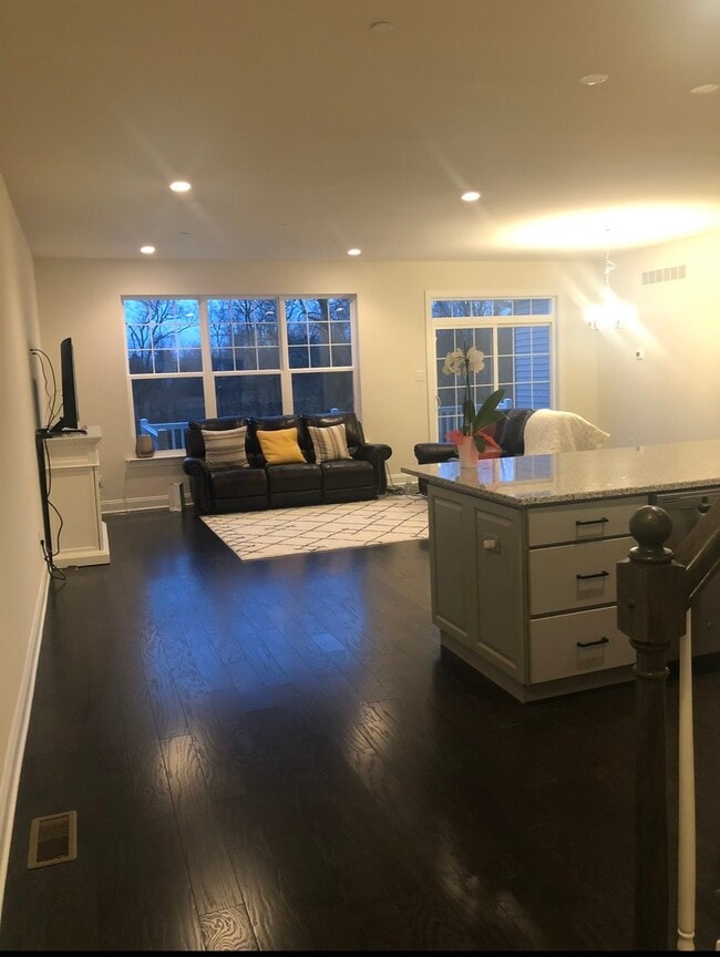 Photo - 314 Ridgewood Dr