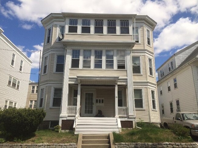 Building Photo - 55 Leicester St