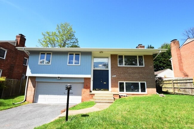 Building Photo - Awesome 4BR, 3BA Close In Bethesda Home With 2 Car Garage!!!