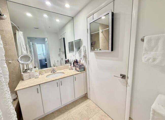 Photo - 801 Brickell Key Blvd Unit 1704