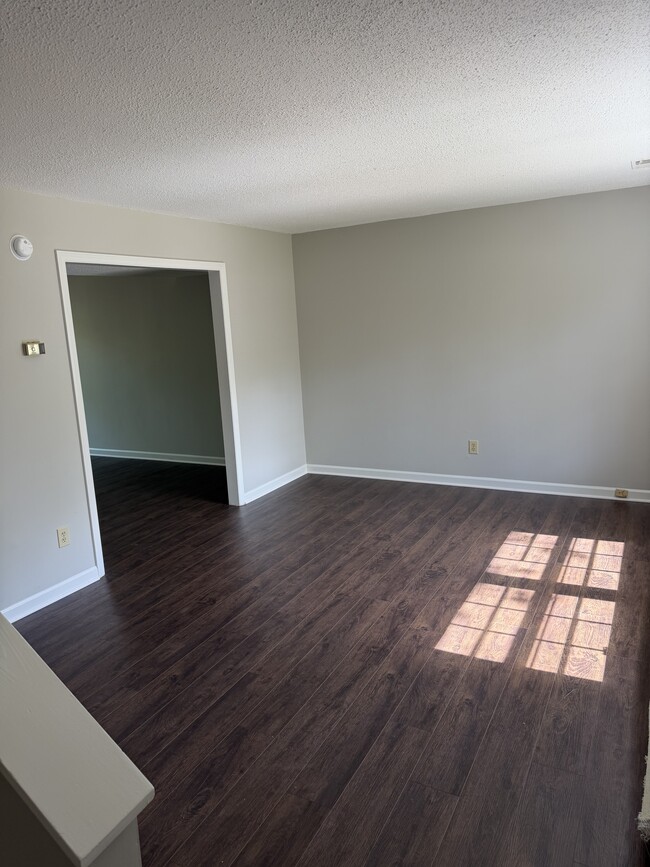 Photo - 2104 Fairview Rd