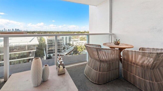 Photo - 2301 Collins Ave Unidad 1126