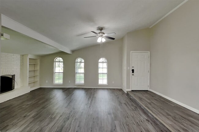 Photo - 2102 Turtle Creek Dr