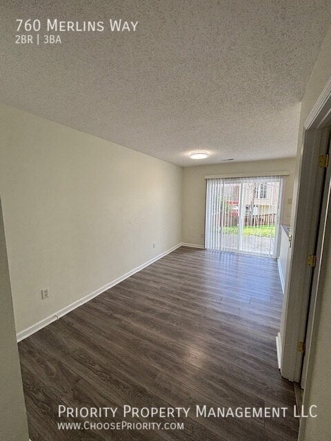 Photo - 760 Merlins Way