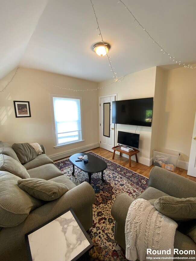 Photo - 83 Linden St