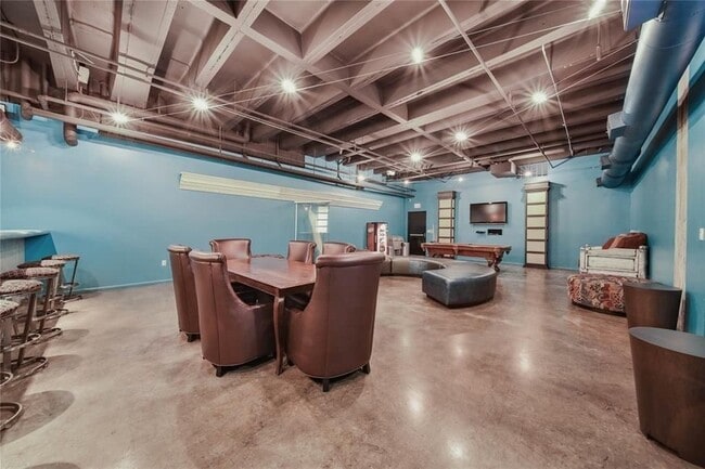 Photo - 705 Main St Unidad 610