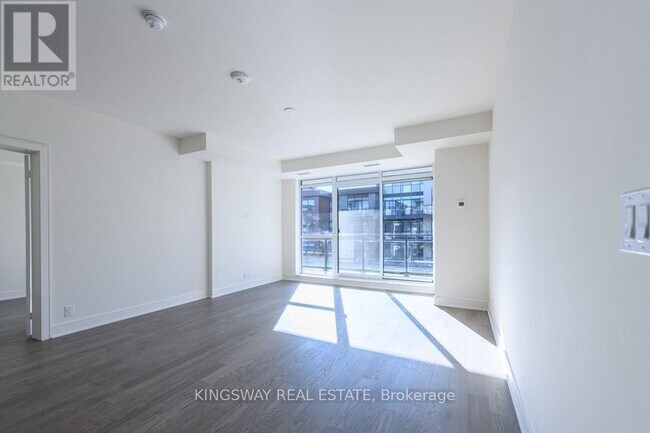 Photo - 1575 Lakeshore Rd W Unité 356