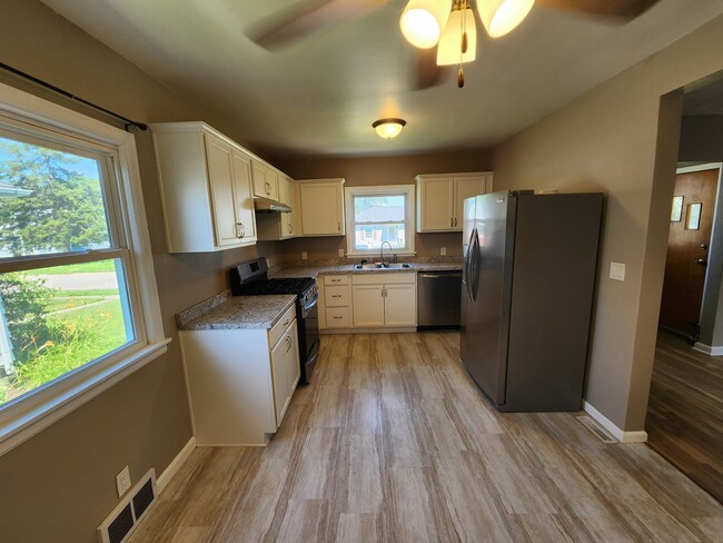 Photo - Great 3 Bedroom House