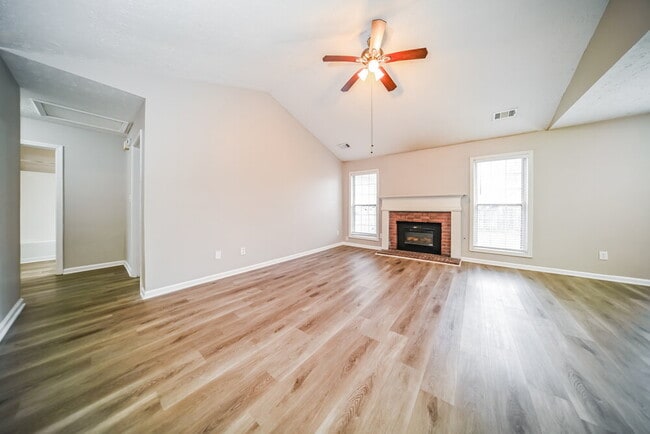 Photo - 260 Landing Dr