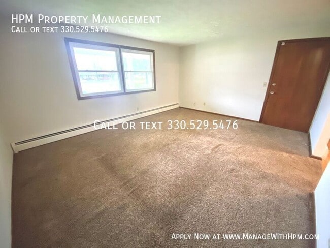 Photo - 3348 Mollane St NW