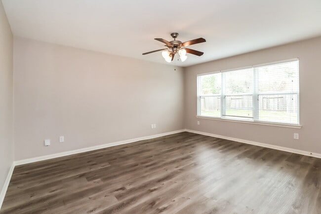 Photo - 13203 Alderfield Rd