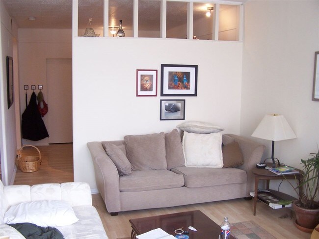 Photo - 1034 Washington St Unidad 2