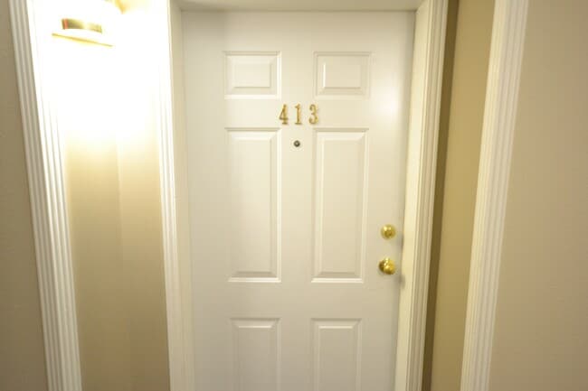 Building Photo - 7694-7694 Evans Rd