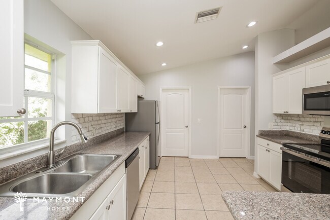 Photo - 2812 4th St SW