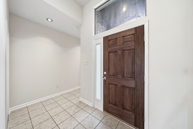 Photo - 4934 Lattimore Creek Dr