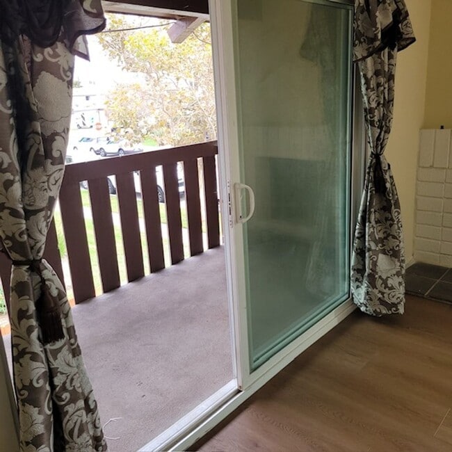 Photo - 570ap Unit 3841