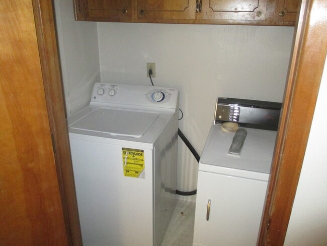 Photo - Nice Two Bedroom with Fireplace Unit 2785
