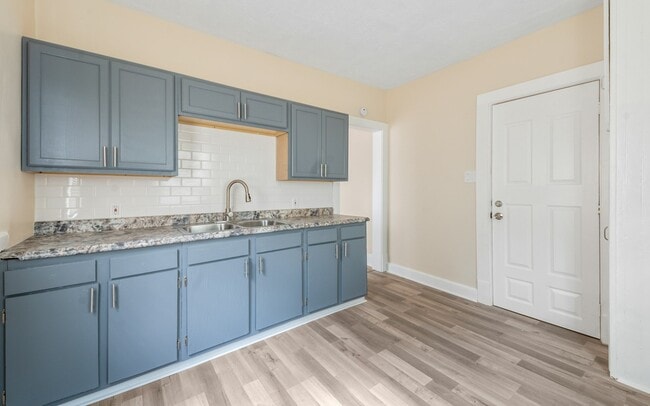 Photo - 13419 Shaw Ave