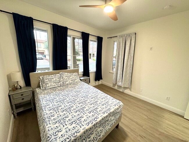 Photo - 464 W Callado Ave