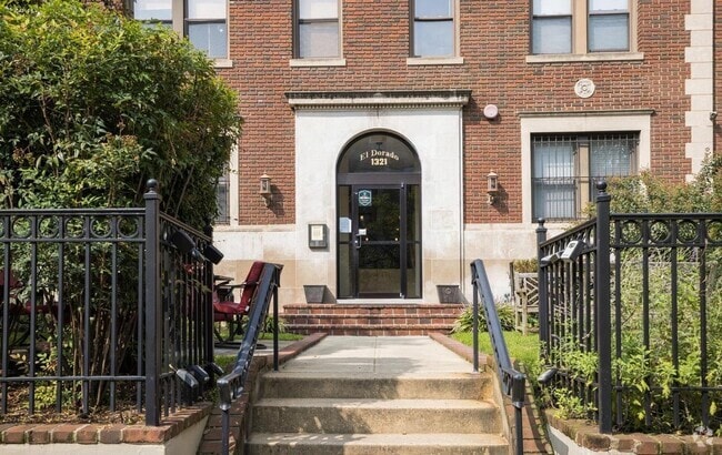 Building Photo - 1321 Fairmont St NW Rental