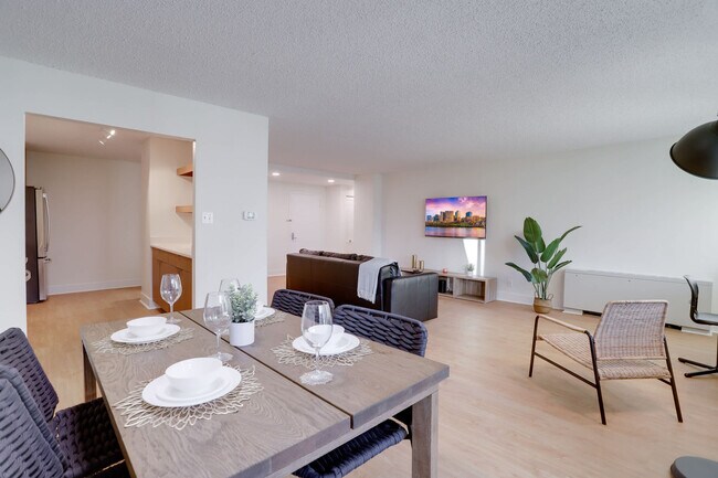 Photo - 320 23rd St S Unidad FL11-ID1022517P