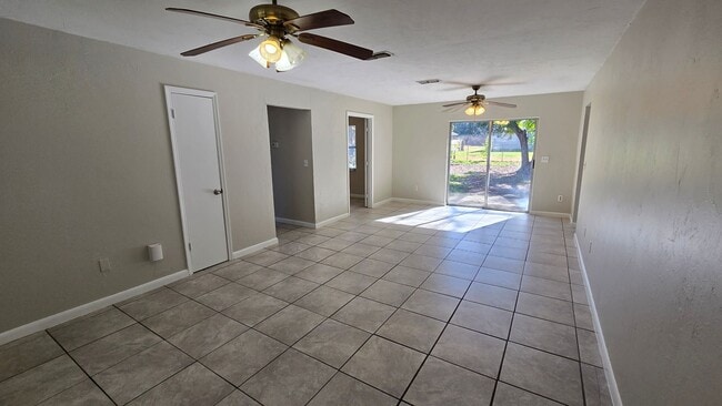 Photo - 3 Bed, 2 Bath, 1 Car garage.