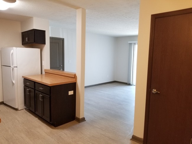 Watterson Lakeview Apartments