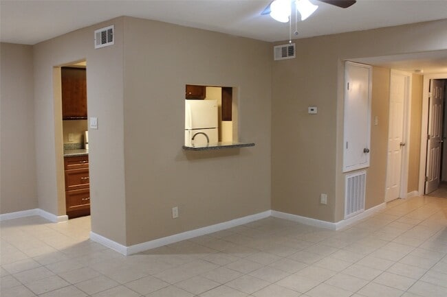 Photo - 16111 Aspenglenn Dr Unit 1001