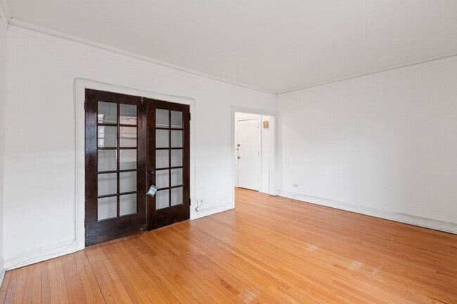 Photo - 4505 N Greenview Ave