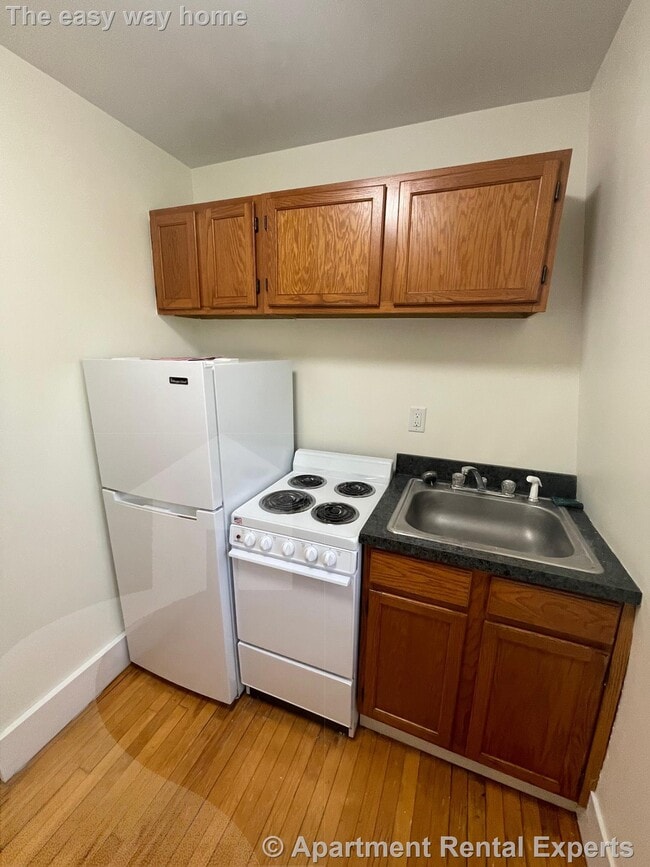 Photo - 9 Moore St Unit #2