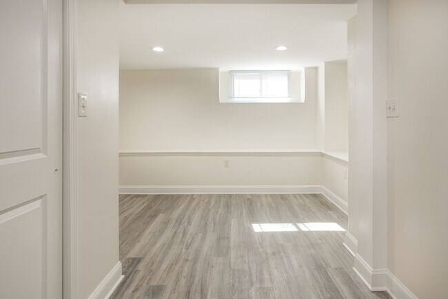 Photo - 537 E Penn St Unit 537 E Penn Street  B - DOWNSTAIRS