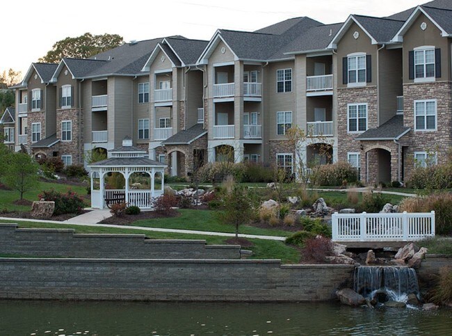 The Boulders at Katy Trail Apartments For Rent in Saint