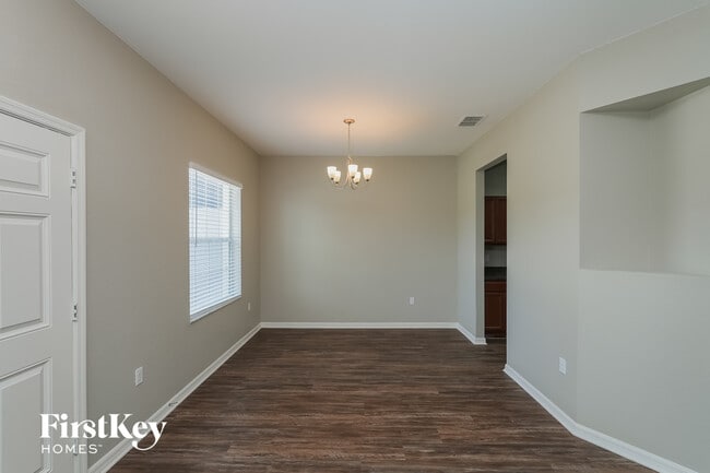 Photo - 1970 Country Manor St