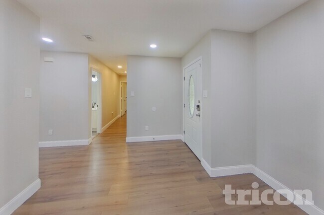 Photo - 2949 Monticello Ln