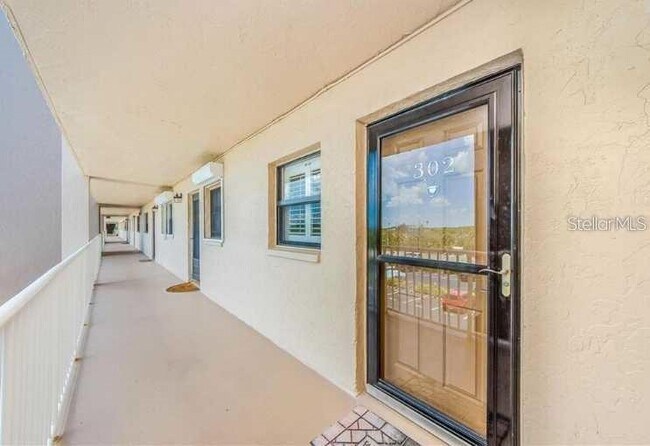 Photo - 18650 Gulf Blvd Unit 305