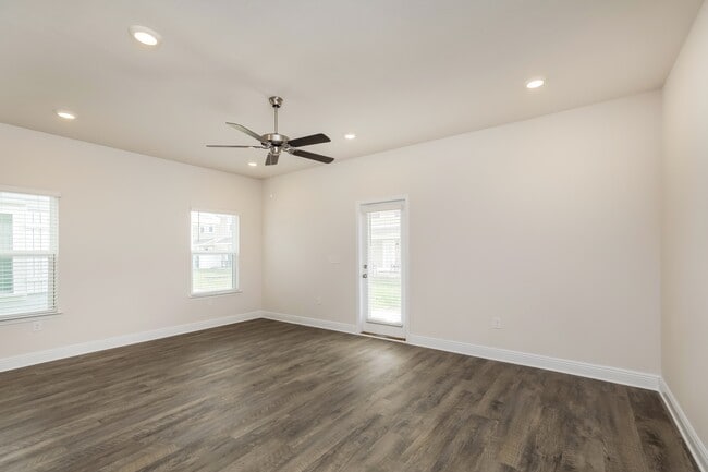 Photo - 1656 Caleigh Ct