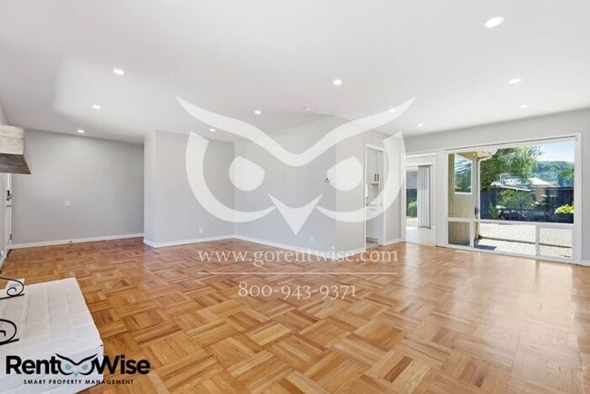 Photo - 1109 Ridgewood Dr