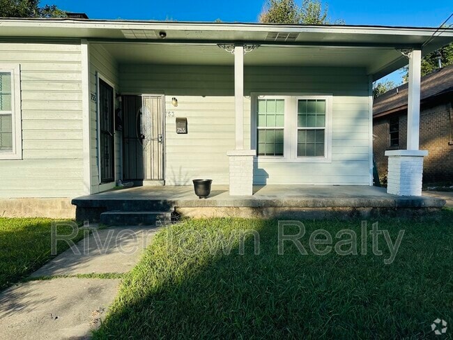 Building Photo - 755 Baltimore St Rental