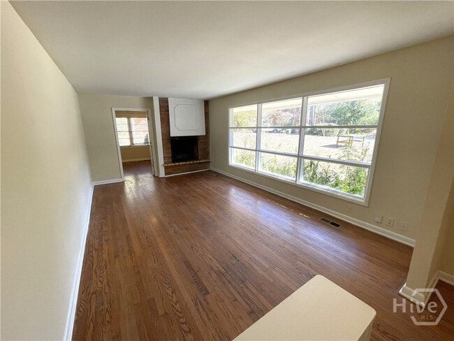 Photo - 160 Pineview Dr