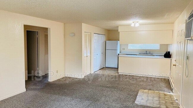 1913 Hoxie Ave Unidad C