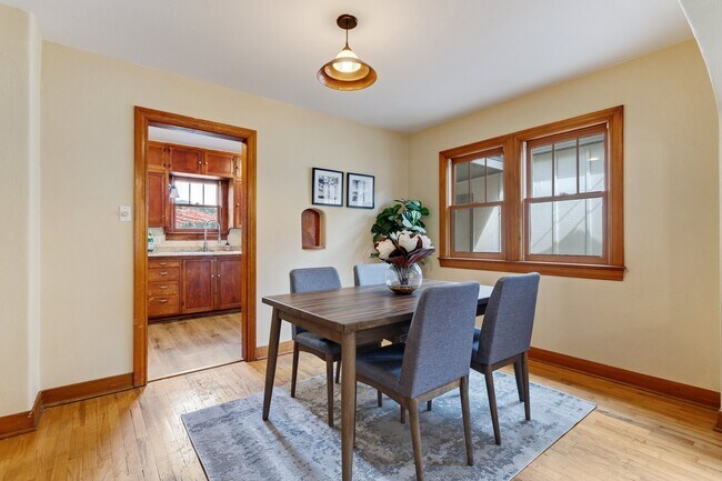 Photo - 28 Fountain Pl