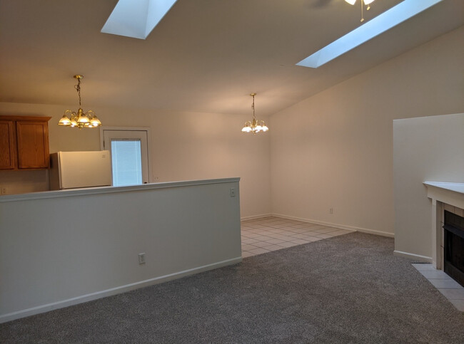 Dining Room - 1487 Stonefield Dr Casa Adosada