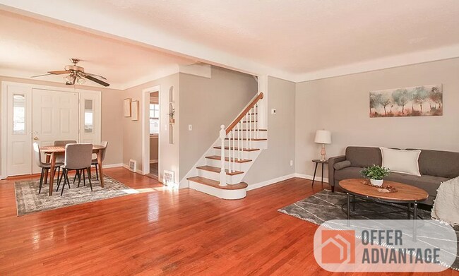 Photo - 26450 Oriole Ave