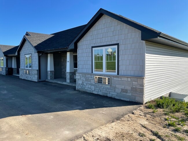 Building Photo - 3383 W 3nd