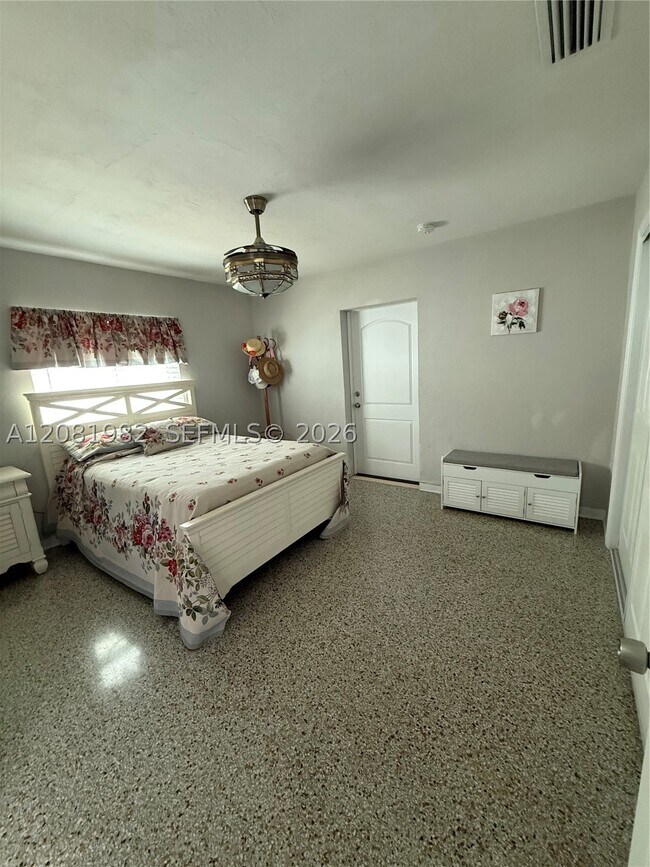 52 45th Ave