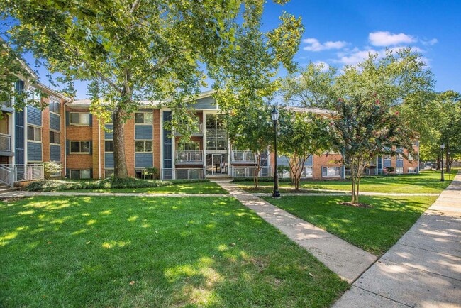 Building Photo - Arrowood Parc