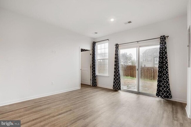 Photo - 2323 Champions Wy