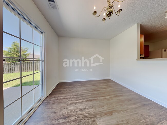 Photo - 3550 Galaxy Rd