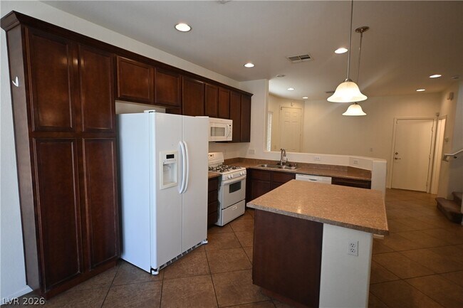 3661 Bella Legato Ave